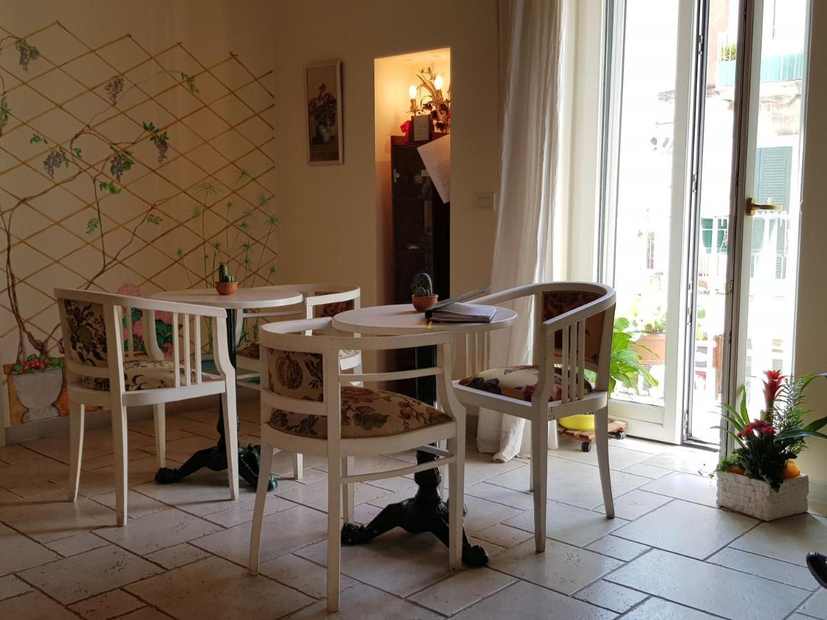 Buonanotte Margherita Tarente Buitenkant foto